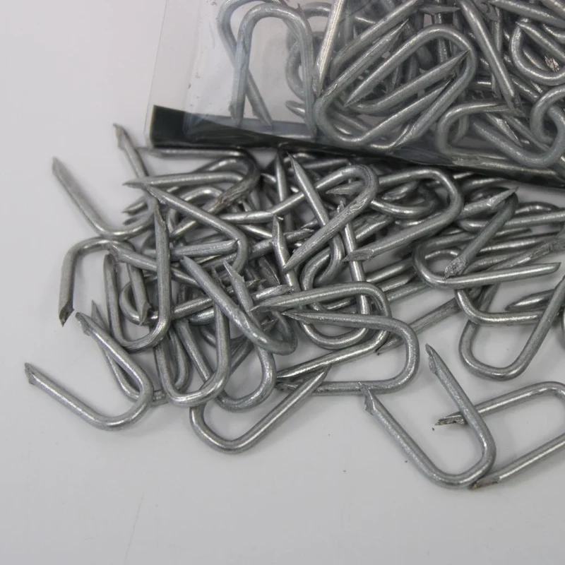 Galvanised Rust Resistant Steel Staples Pack of 75