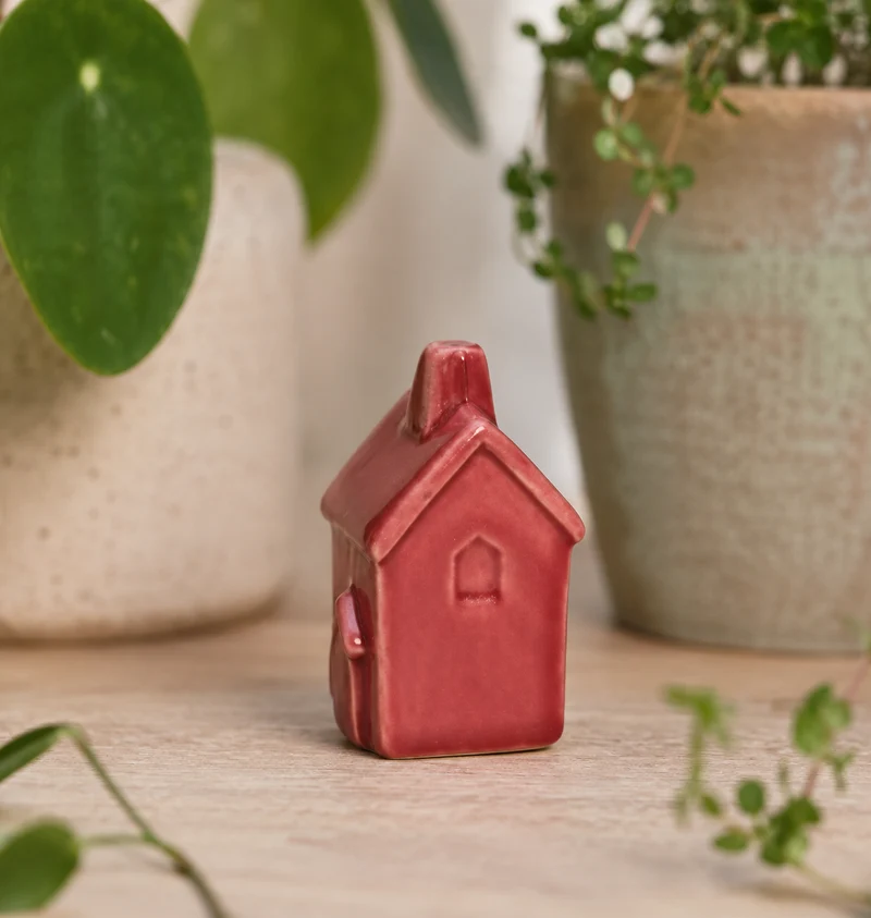 Minihus keramik röd 5cm