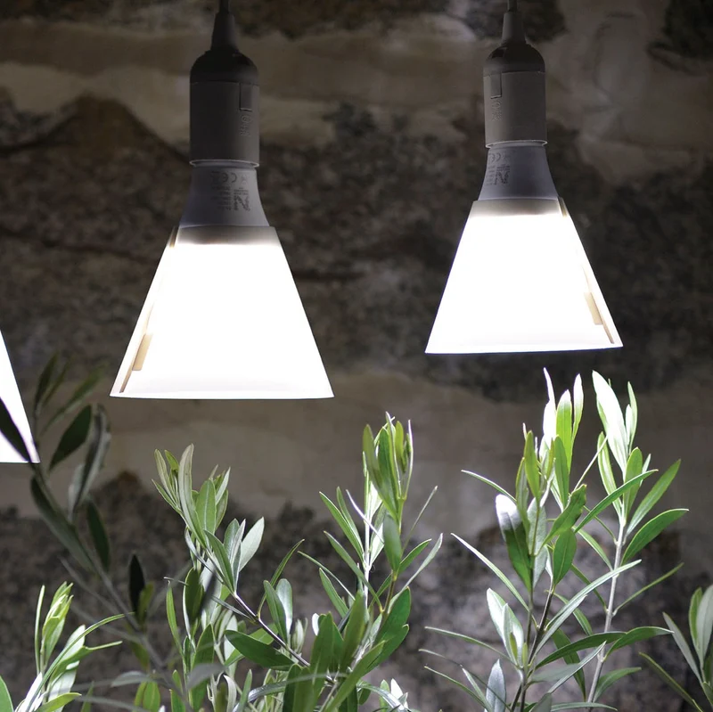 Växtbelysning LED-lampa 15W med skärm