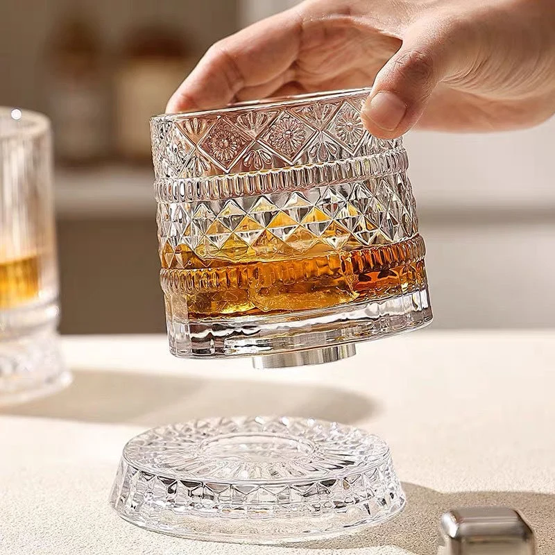 360° Roterande Whiskeyglas – Stresslindring & Förhöjd Aromupplevelse